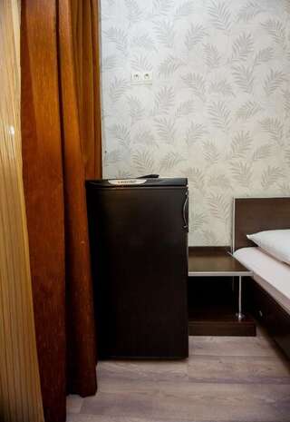 Гостиница Самара Геленджик Трехместный номер с ванной комнатой-2